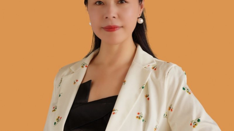 与传统的活动策划相比，定制服务具有以下优势：